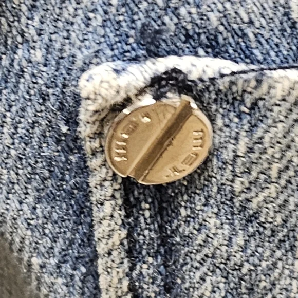 Met Crystal embellishments jeans